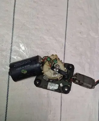 Nissan Terrano Wiper motor 9390332384
