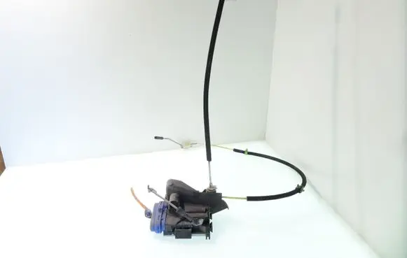 Audi A4 S4 B5 8D Rear door lock 8D0839016A 4D0185A