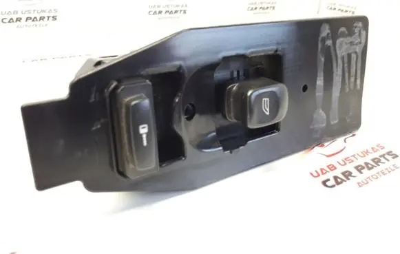 Volvo V70 Electric window control switch 30732817