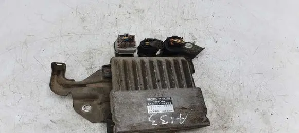 Toyota Corolla Verso E121 Fuel injection control unit/module 8987120070 131001371