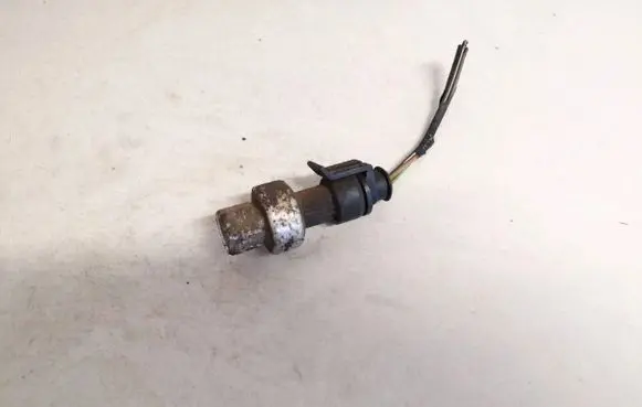 Opel Vectra C Air conditioning (A/C) pressure sensor 09131721