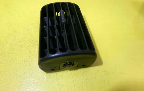 Opel Sintra Dashboard side air vent grill/cover trim 