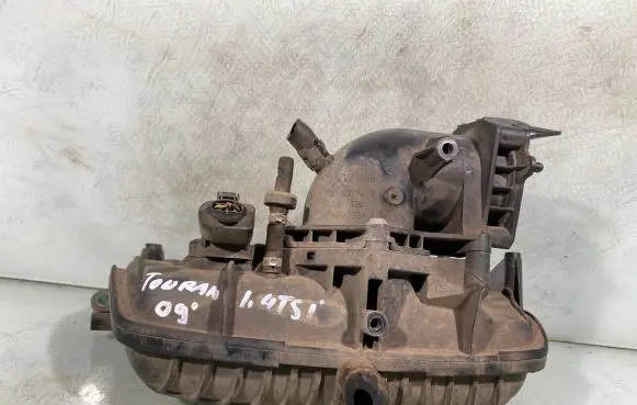 Volkswagen Touran I Intake manifold 03c129711q