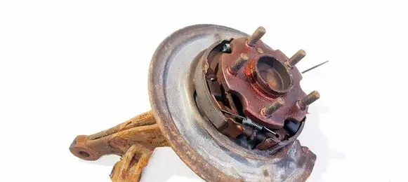 Rear wheel hub