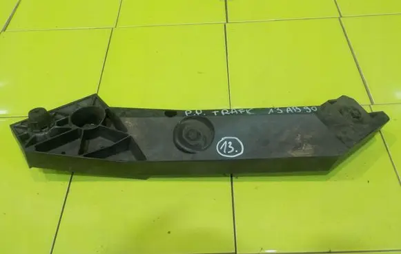 Renault Trafic III (X82) Front bumper mounting bracket 625001299R 13AB90
