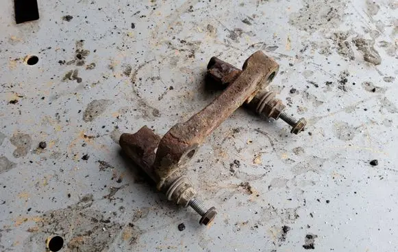 Peugeot 307 Brake caliper pad carrier rear 