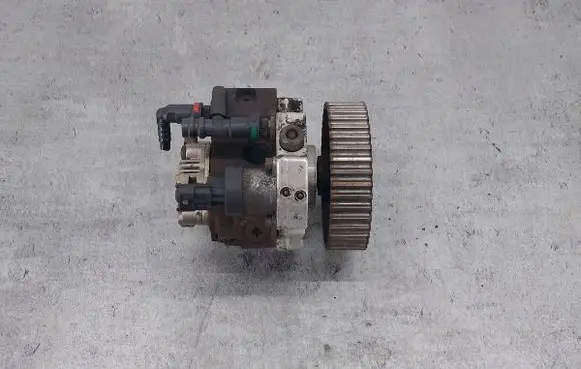 Fuel injection high pressure pump