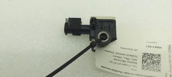 Mercedes-Benz A W176 Airbag deployment crash/impact sensor A1668210151