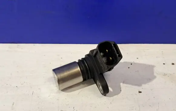 Volvo V70 Camshaft position sensor 30713485