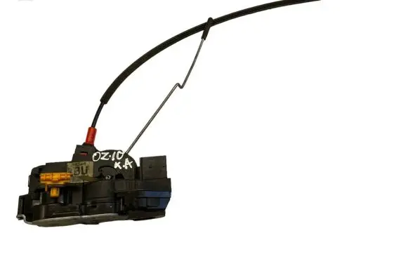 Opel Zafira C Rear door lock 13579555