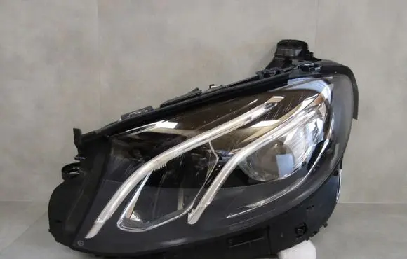 Mercedes-Benz E W213 Headlight/headlamp A2139063904
