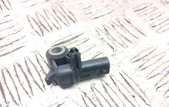 Fiat 500X Airbag deployment crash/impact sensor 51943477
