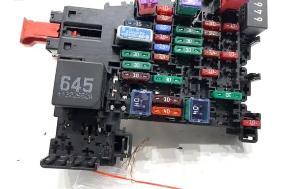 Volkswagen Crafter Fuse box set