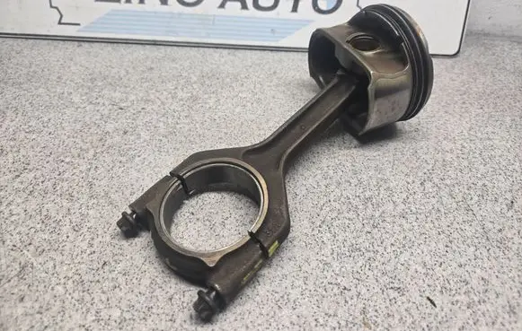 BMW X3 F25 Piston with connecting rod 11247589540 11257558528