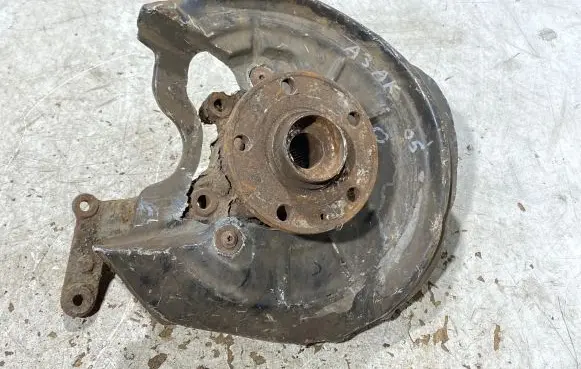 Audi A3 S3 A3 Sportback 8P Rear wheel hub spindle/knuckle 