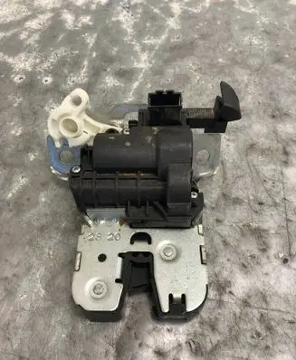 Tailgate/trunk/boot lock/catch/latch