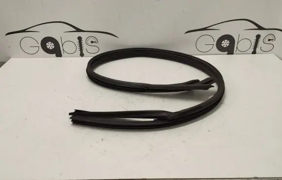 Mercedes-Benz E W213 Front door rubber seal A2386706700