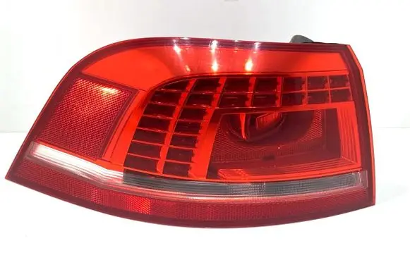 Volkswagen PASSAT B7 Rear/tail lights 3AF945309