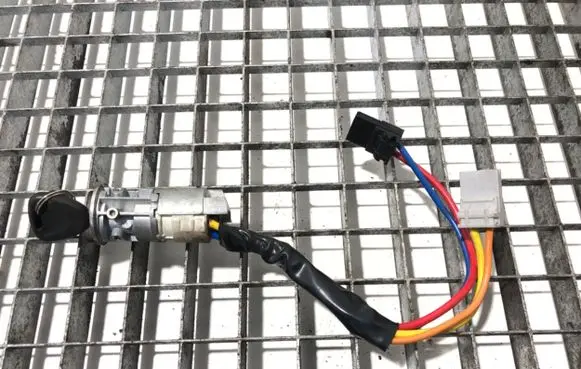 Renault Master II Ignition lock