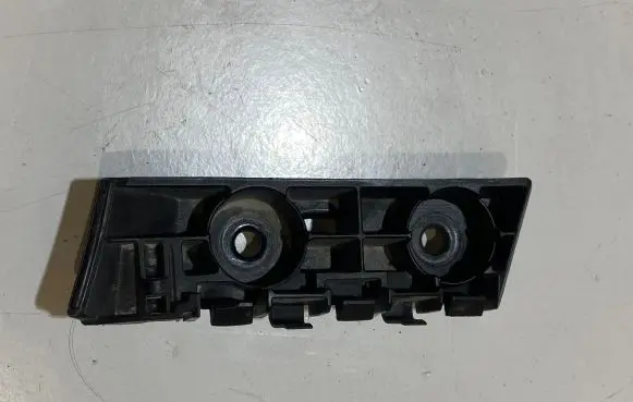Ford Mustang VI Front bumper mounting bracket FR3B17D959AE