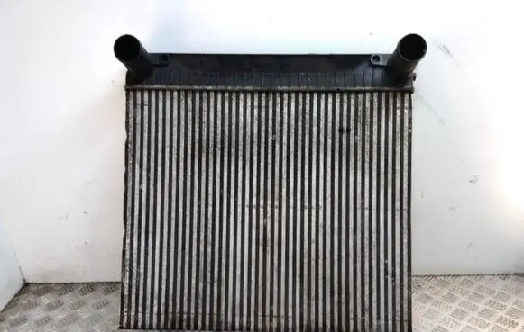 Land Rover Discovery 4 - LR4 Intercooler radiator AH329L440AB AH328T000CJ