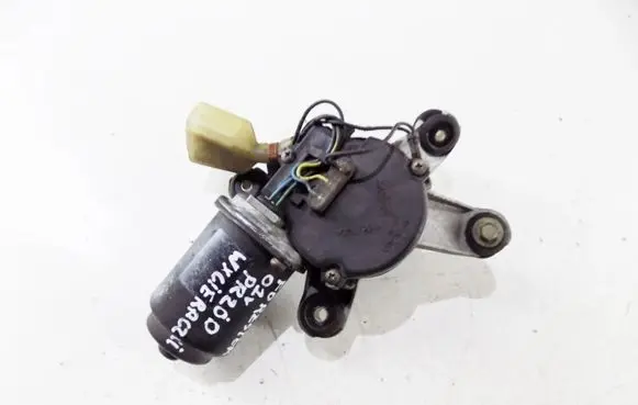 Subaru Forester SF Front wiper linkage and motor