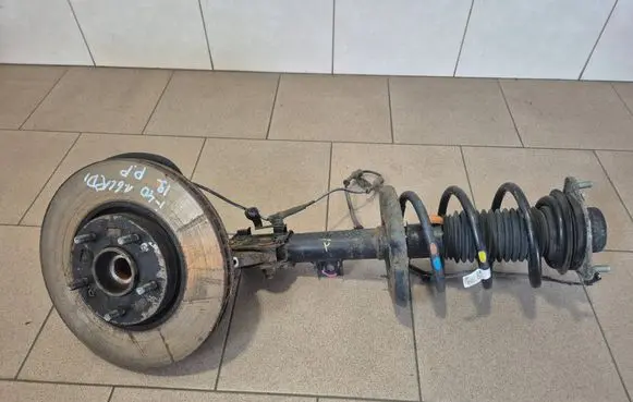 Hyundai i40 Front wheel hub spindle knuckle 546613ZAB0
