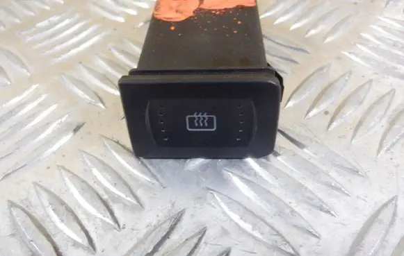 Volkswagen Golf IV Windscreen/window heater switch 1J0953235B