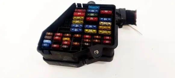 Volkswagen Golf IV Fuse box set 1J1970005P 1J1970006A