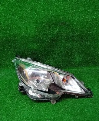 Mitsubishi Space Star Headlight/headlamp