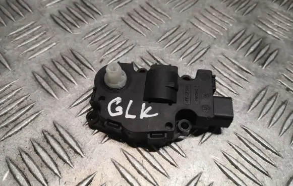 Mercedes-Benz GLK (X204) Intake manifold valve actuator/motor 2218200042 A2218200042