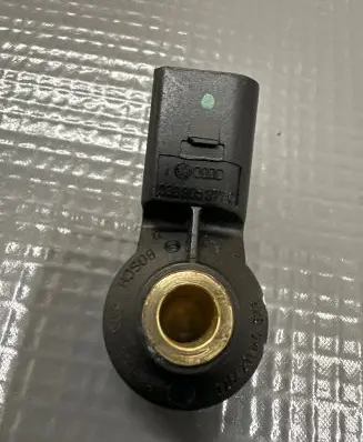 Porsche Cayenne (9Y0 9Y3) Detonation knock sensor 030905377C