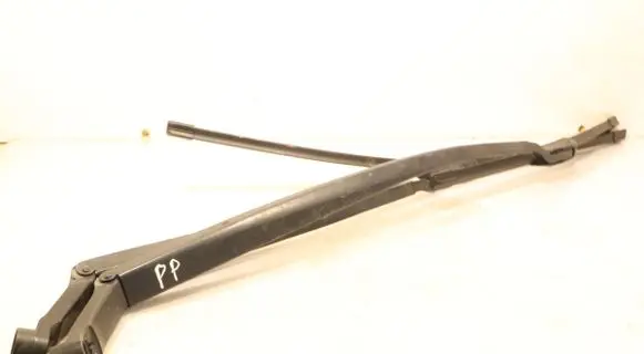 Toyota Verso Front wiper blade arm 2Q771
