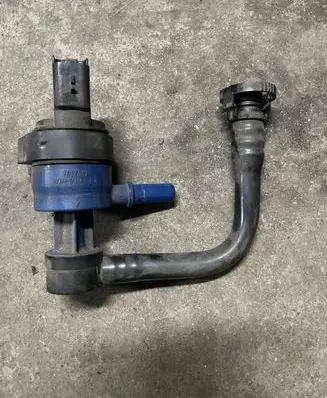 BMW 1 F20 F21 Turbo solenoid valve 7624012