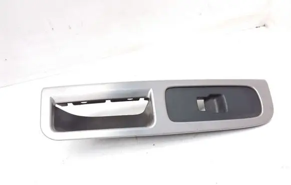 Volvo V50 Front door interior handle trim 8663815