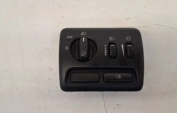 Volvo XC60 Light switch 8691750