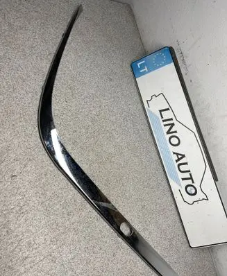 BMW 7 E38 Front bumper splitter molding 8125438 8168106