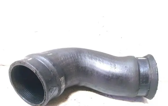 Audi A4 S4 B7 8E 8H Intercooler hose/pipe