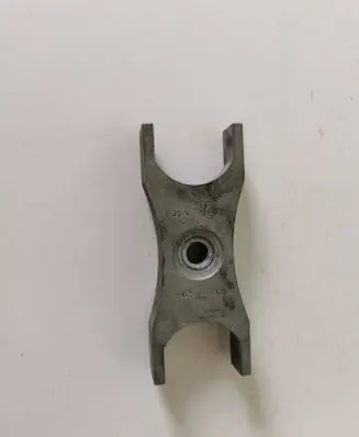 Audi A6 S6 C7 4G Fuel Injector clamp holder 03L216A