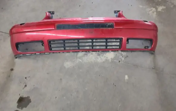 Volkswagen Golf IV Front bumper