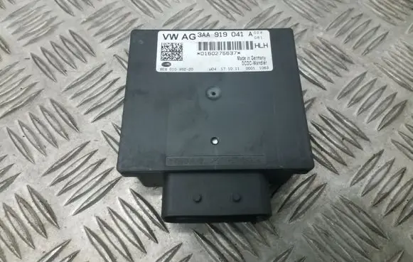 Seat Leon (1P) Power management control unit 3AA919041A