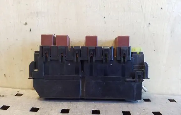 Subaru Forester SG Fuse module