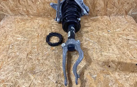 Porsche Macan (95B) Front shock absorber/damper 95b413031L 95b411106p 95b412383