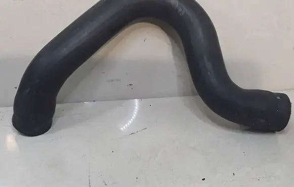 Volvo S60 Engine coolant pipe/hose 08671393