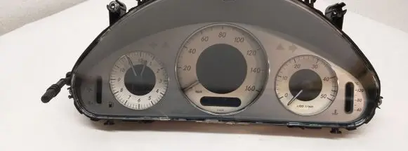 Mercedes-Benz E W211 Speedometer (instrument cluster) A2115406548 88311391