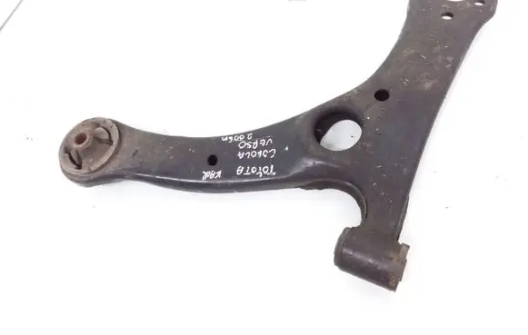 Toyota Corolla Verso AR10 Front lower control arm/wishbone