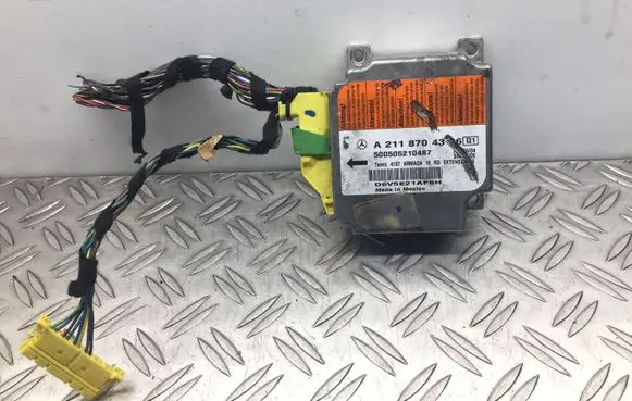 Mercedes-Benz E W211 Airbag control unit/module A2118704326 500505210487