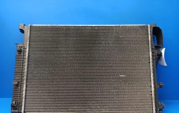 Mercedes-Benz S W221 Coolant radiator A2215000203