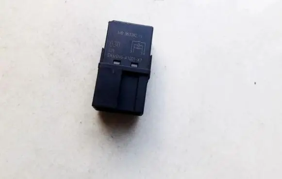 Volvo S40, V40 Other relay mb953382 a1001-x7