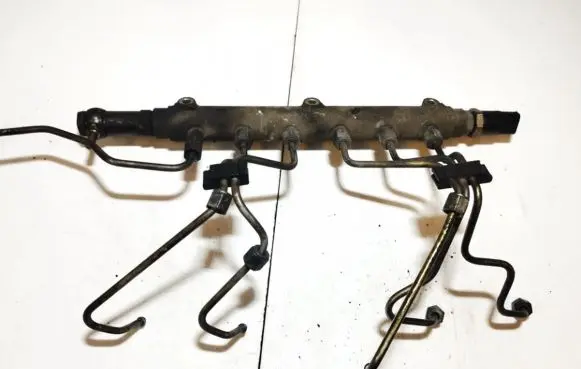 Volvo S60 Fuel main line pipe 0445215010 8658252